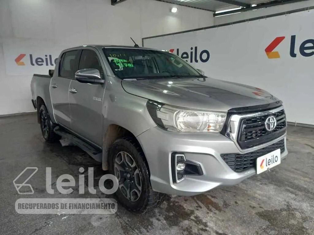 LOTE 030 - TOYOTA HILUX CD SRV 4FD 2019